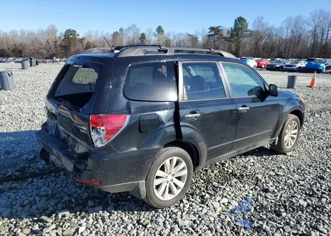 2011 Subaru Forester 2.5X Premium z USA, uszkodzony, nr VIN JF2SHADC3BH717543
